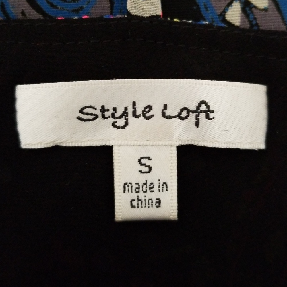 T-Strap Patterned Tank Top - Picture 5 of 5
